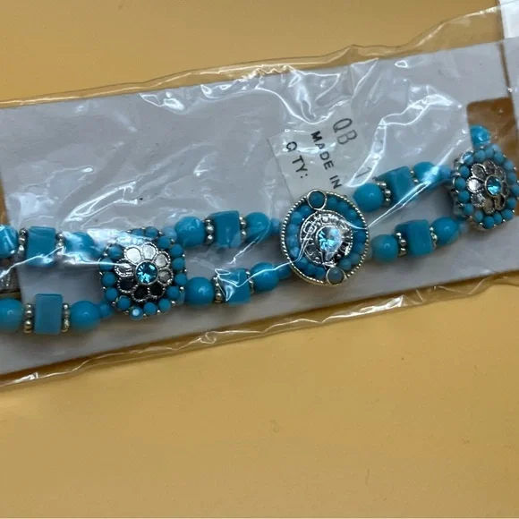 Cowgirl Jewelry featuring Jessica Simpson Silver and Turquoise Bracelet - Picture 4 of 7